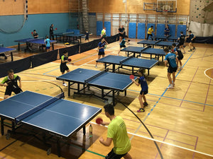 Skupinski trening namiznega tenisa za otroke in mladostnike